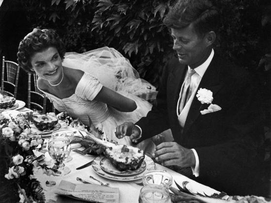 john-f-kennedy-and-bride-jacqueline